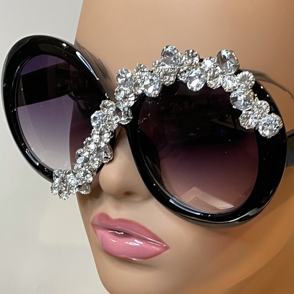 Vintage Rhinestone Sunnies - Picture 3 of 3
